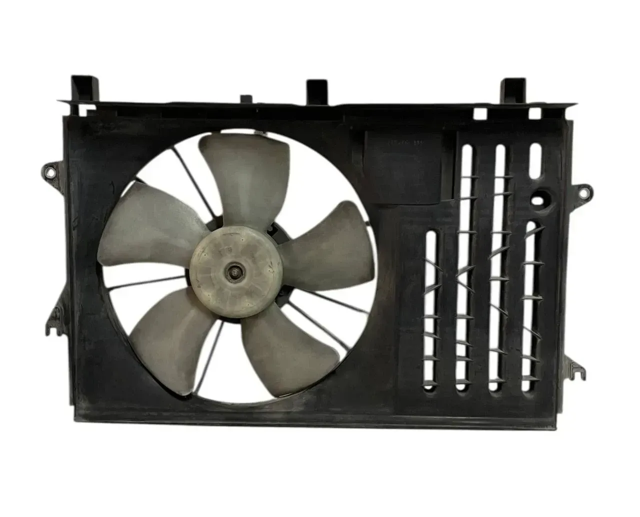 VENTOLA DI RAFFREDDAMENTO MOTORE TOYOTA COROLLA E120 1.4 D 2005 - 122750-9392